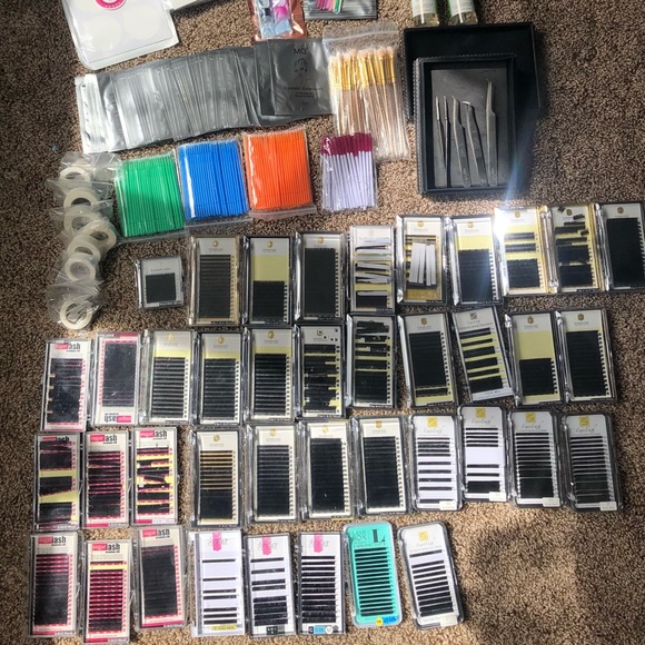 Lash extension supplies - Picture 2 of 5